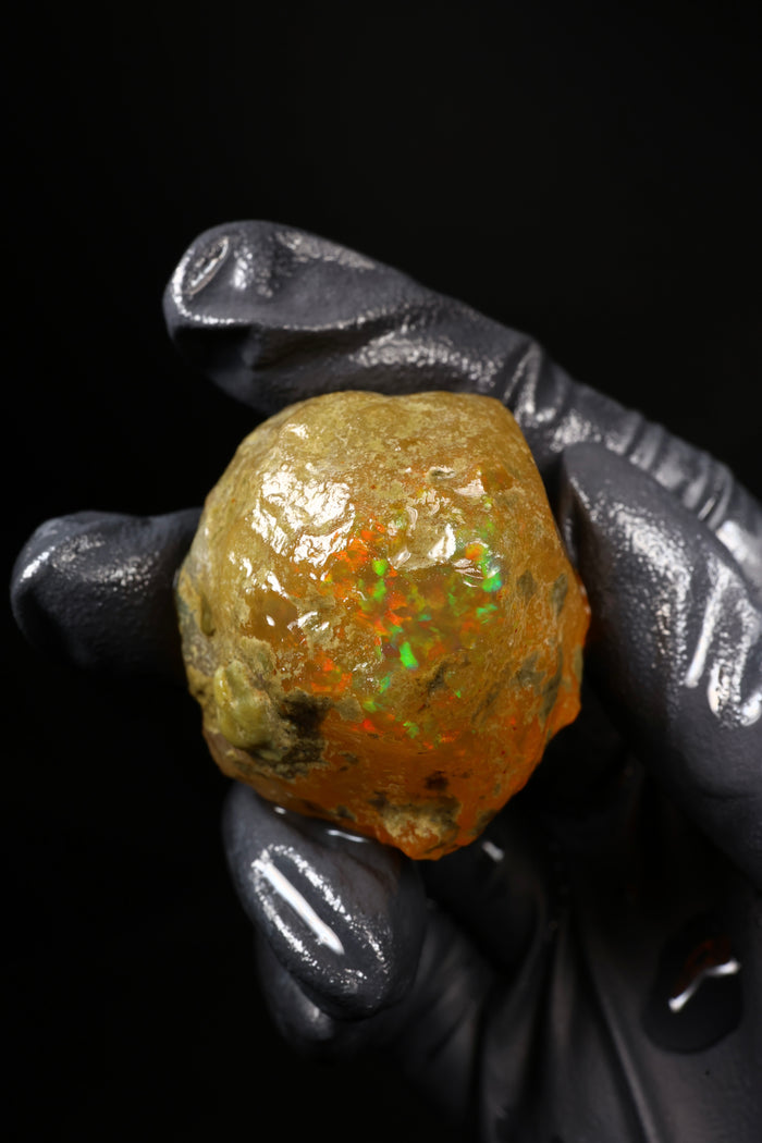 28.67g Rough Ethiopian Welo Specimen Opal