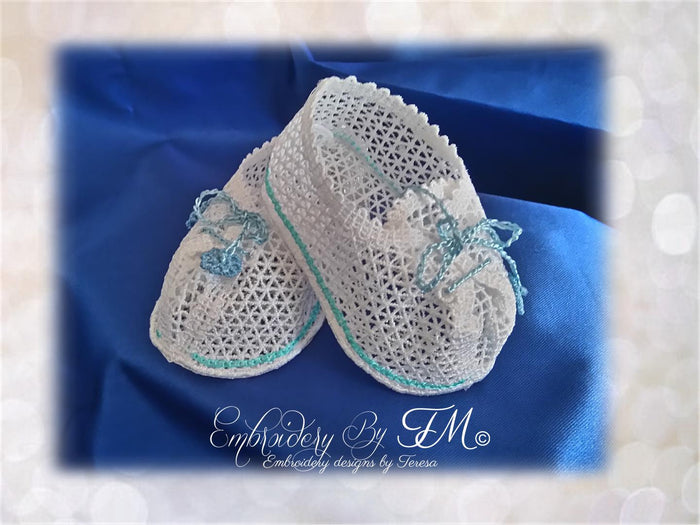 Baby booties lace blue No.8/ 5x7 hoop