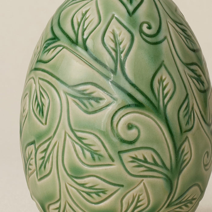 Close-up details of the ceramic handcrafted egg.