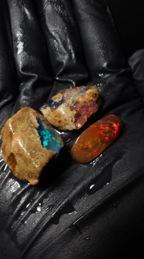 11.03g Rough Specimen and 12.10ct Polish Parcel