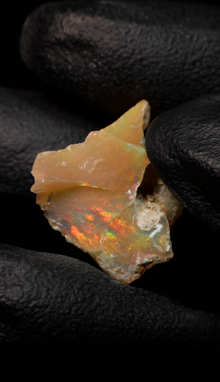 1.60g Rough Ethiopian Jewelry Grade Welo Opal