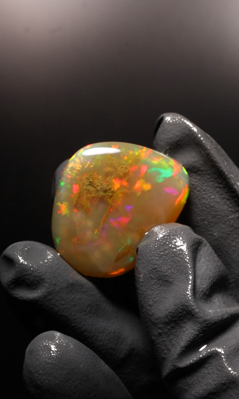38.65ct Polished Ethiopian Welo Specimen Opal
