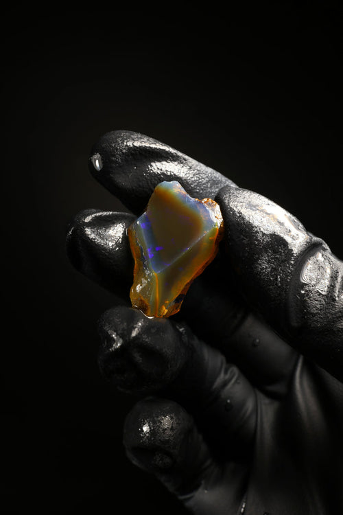 3.93g Rough Ethiopian Welo Specimen Opal