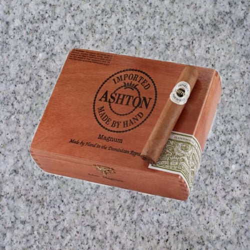 Ashton: CLASSIC MAGNUM ROBUSTO (5" x 50)