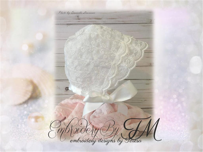 Baby Bonnet on organza / 5x7 hoop
