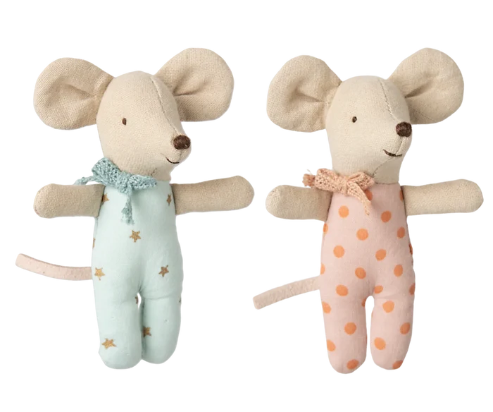 Maileg - Baby Mouse In A Box - Twins (New 2025) - Contents