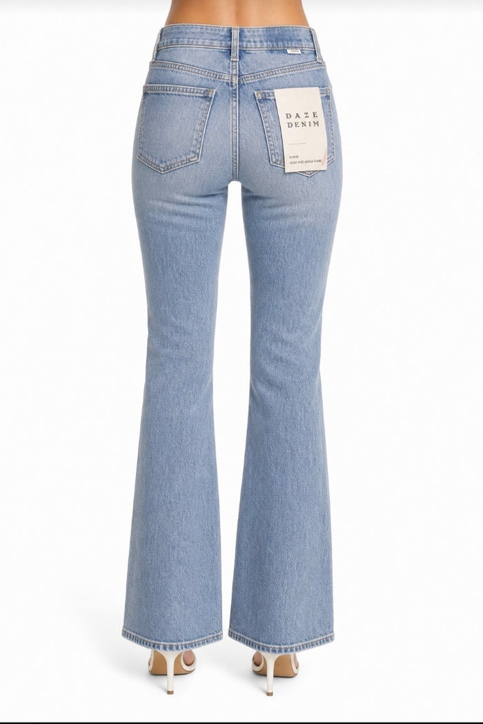 Daze jeans SOHO All Mine Vinage  high rise ankle flare