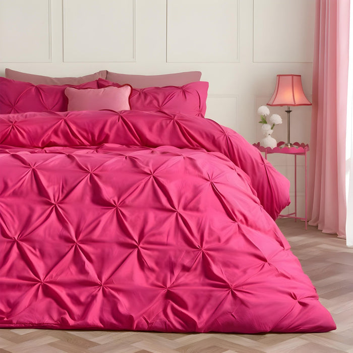 Diamond Pintuck Pinch Pleat Duvet Set - Hot Pink 🇬🇧