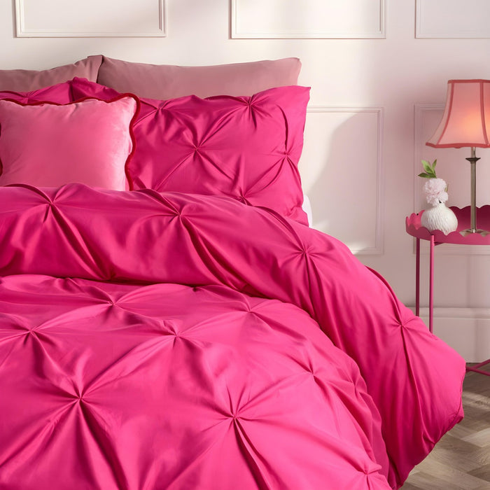 Diamond Pintuck Pinch Pleat Duvet Set - Hot Pink 🇬🇧