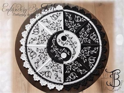 Doily Yin Yang FSL/ 5x7 hoop