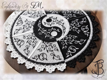 Doily Yin Yang FSL/ 5x7 hoop