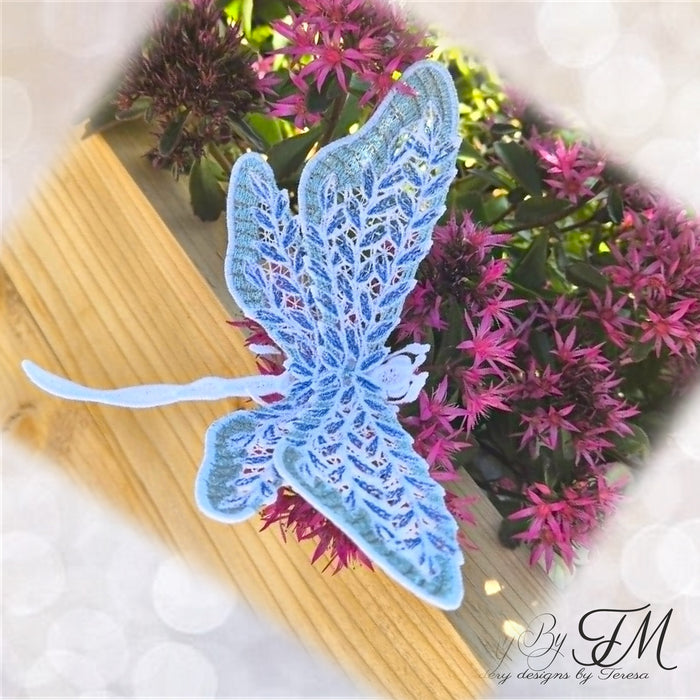 Dragonfly blue 3D / two sizes / 5x7 hoop and 4x4 hoop
