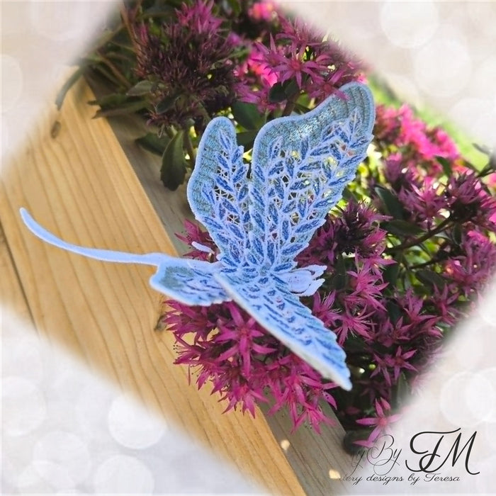 Dragonfly blue 3D / two sizes / 5x7 hoop and 4x4 hoop