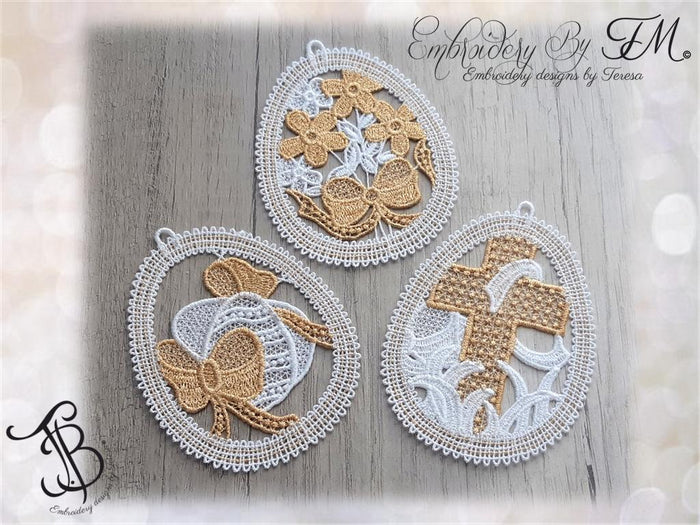 Easter eggs/4x4 hoop/ three eggs