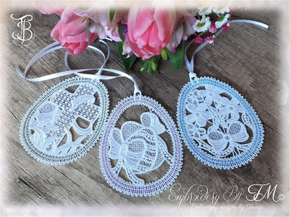 Easter eggs/4x4 hoop/ three eggs