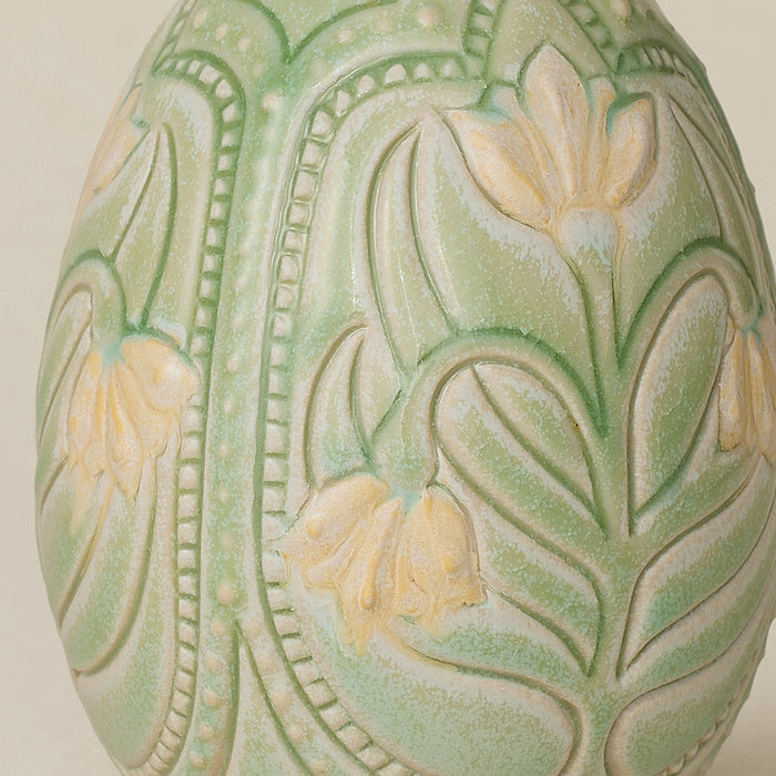 Close-up details of the ceramic handcrafted egg.