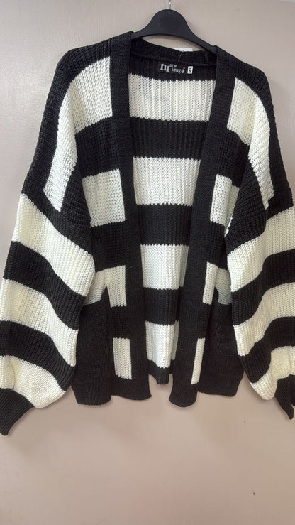 Knitted Balloon Sleeve Cropped Cardigan 🇬🇧
