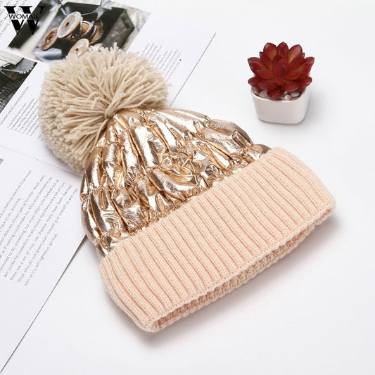 Lola™ Pompom Beanie