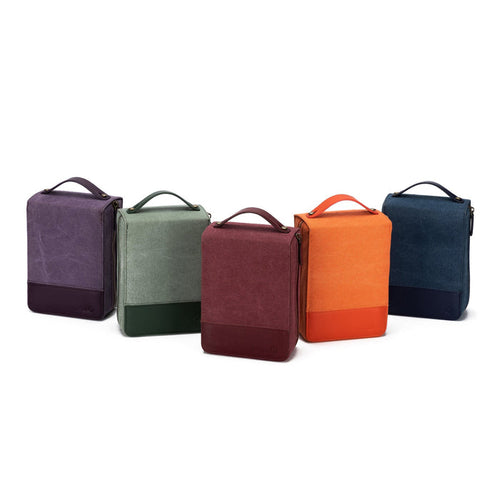 Maker's Circular Needlecase by Della Q