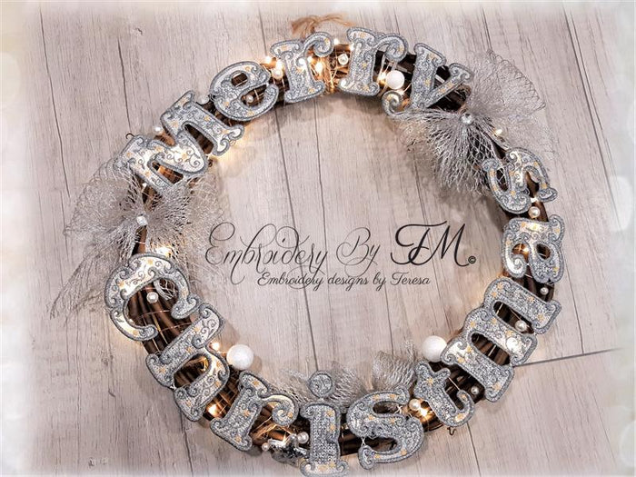 Merry Christmas / 11 letters / 4x4 hoop