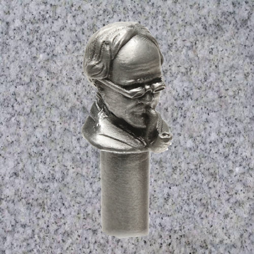 Peterson: PEWTER "THINKING MAN" PIPE TAMPER
