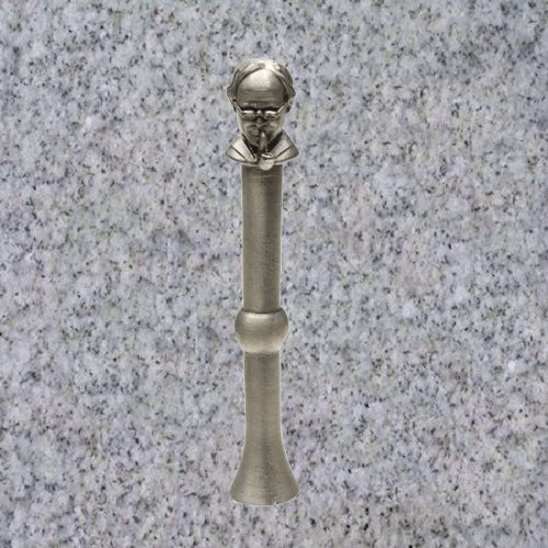 Peterson: PEWTER "THINKING MAN" PIPE TAMPER