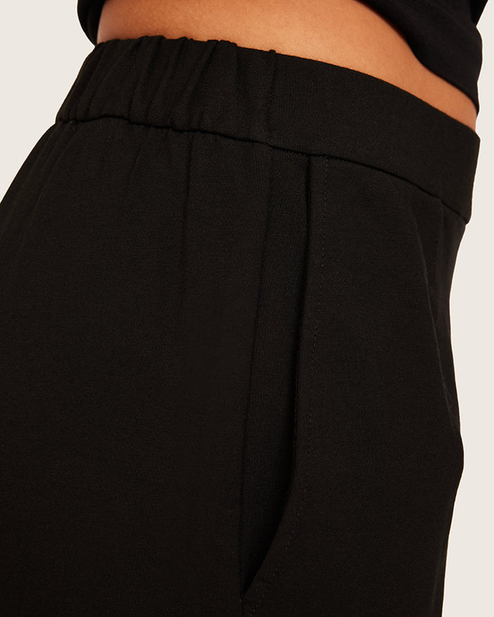 Relaxed Leg Pants - Short - Black