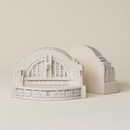 Union Terminal Bookend Set, Aberdeen